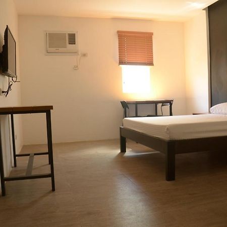 Solaris 88 Inn Tarlac City ภายนอก รูปภาพ